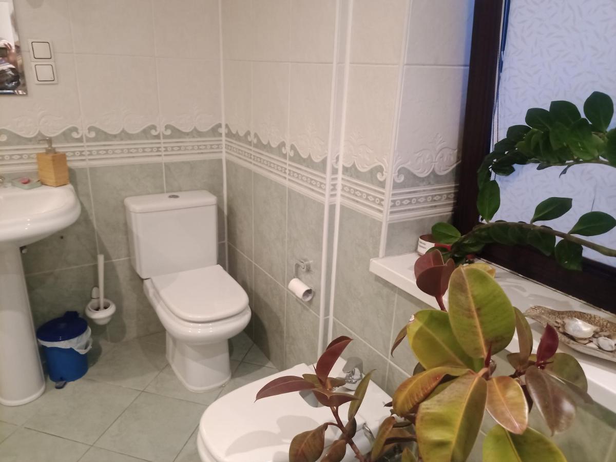 Pokoj W Domu Z Duzym Ogrodem Krakow Exterior photo